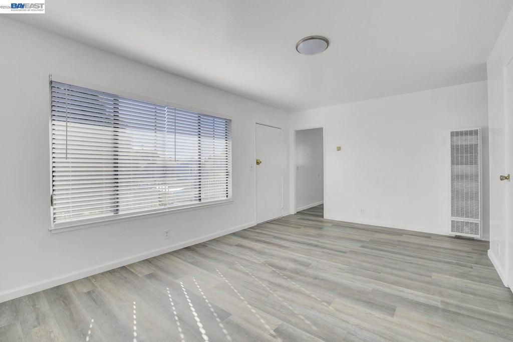 Image 10 of property listing at 8811 A Street, Oakland, CA 94621