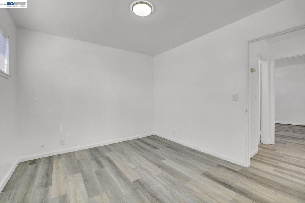 Image 17 of property listing at 8811 A Street, Oakland, CA 94621