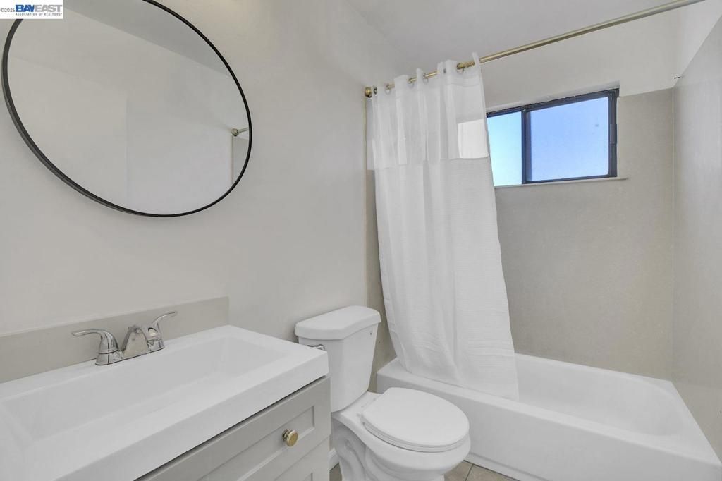 Image 19 of property listing at 8811 A Street, Oakland, CA 94621