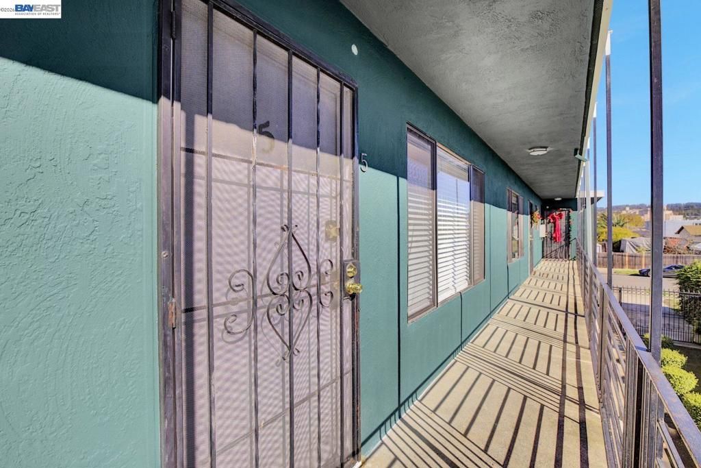 Image 24 of property listing at 8811 A Street, Oakland, CA 94621