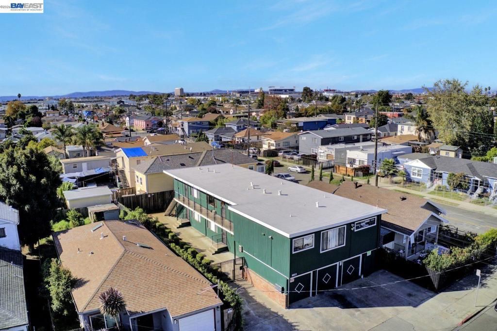 Image 25 of property listing at 8811 A Street, Oakland, CA 94621