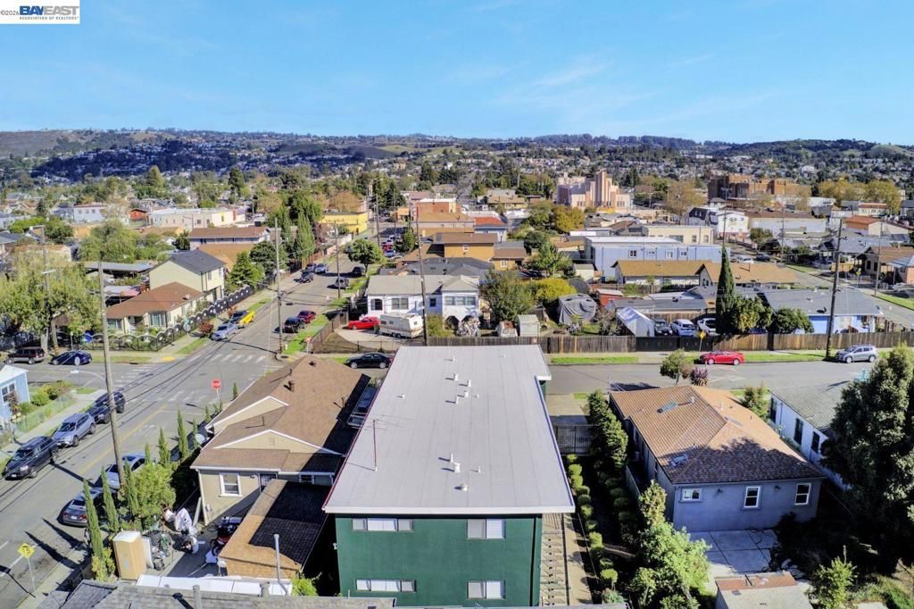 Image 28 of property listing at 8811 A Street, Oakland, CA 94621