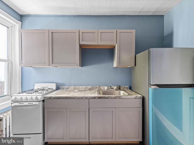 6625 LANSDOWNE AVE, Philadelphia, PA 19151