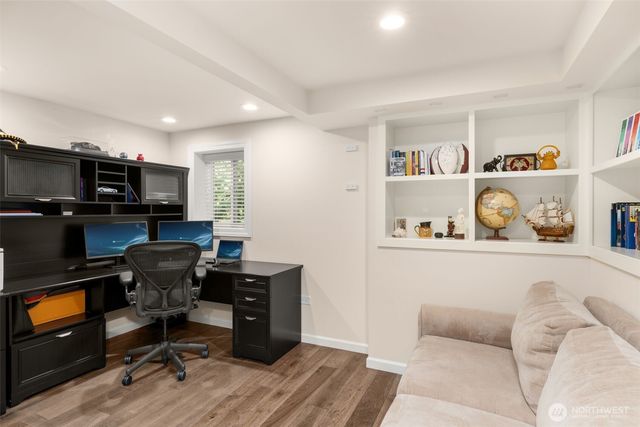 14102 SE 42nd Street, Bellevue, WA 98006