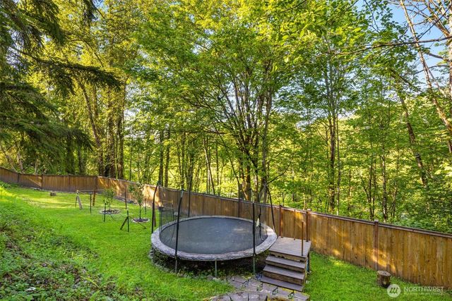 14102 SE 42nd Street, Bellevue, WA 98006