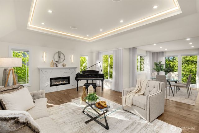14102 SE 42nd Street, Bellevue, WA 98006