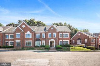 7905 BELLE POINT DR, Greenbelt, MD 20770