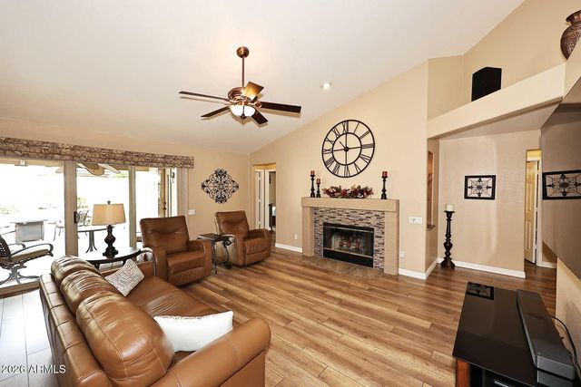 2736 E BROOKWOOD Court, Phoenix, AZ 85048