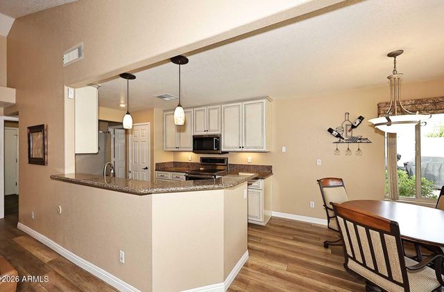 2736 E BROOKWOOD Court, Phoenix, AZ 85048