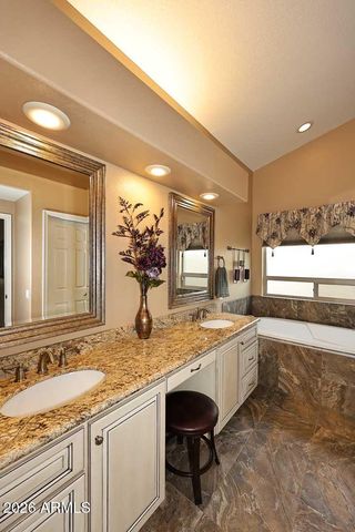 2736 E BROOKWOOD Court, Phoenix, AZ 85048