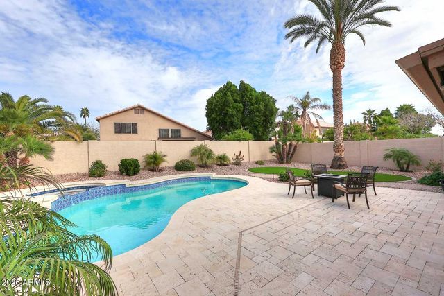 2736 E BROOKWOOD Court, Phoenix, AZ 85048