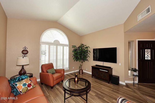 2736 E BROOKWOOD Court, Phoenix, AZ 85048