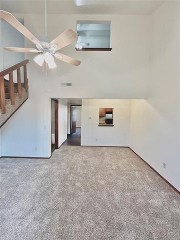 1901 E Lindsey Street 10B, Norman, OK 73071