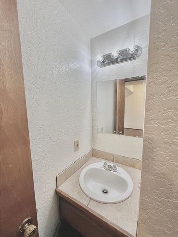 1901 E Lindsey Street 10B, Norman, OK 73071