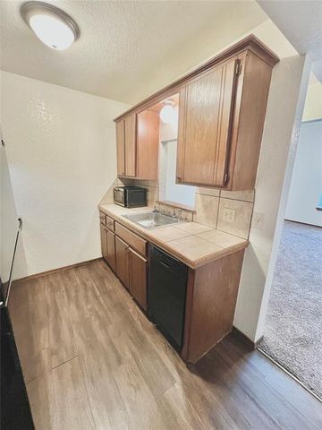 1901 E Lindsey Street 10B, Norman, OK 73071