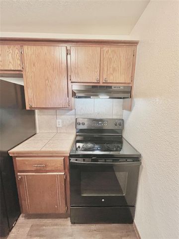 1901 E Lindsey Street 10B, Norman, OK 73071