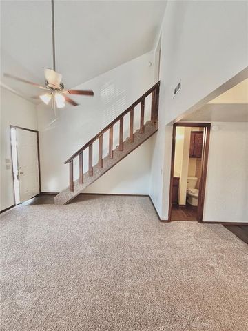 1901 E Lindsey Street 10B, Norman, OK 73071