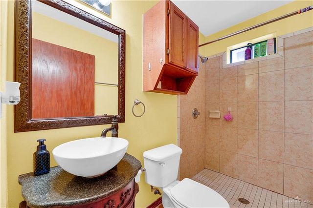 2404 S Hibiscus Street, Pharr, TX 78577