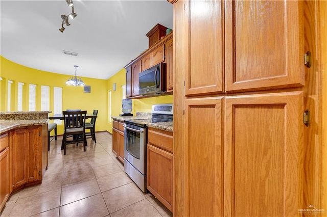 2404 S Hibiscus Street, Pharr, TX 78577