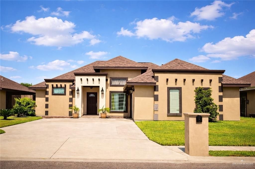 2404 S Hibiscus Street, Pharr, TX 78577