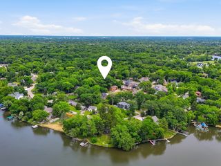 24005 N VALLEY Road, Lake Zurich, IL 60047