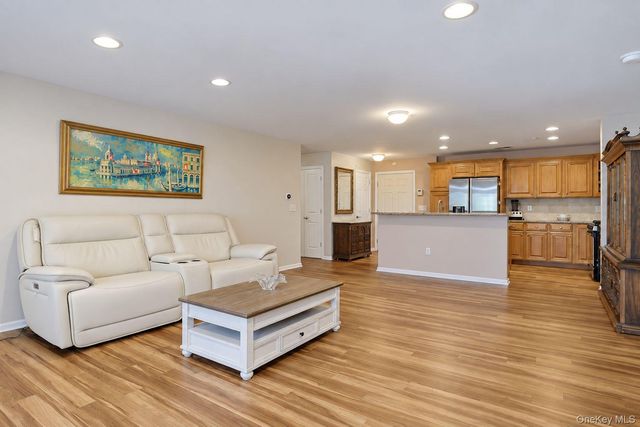 1308 Round Pointe Drive, Haverstraw, NY 10927