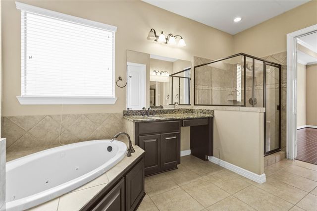 2515 Sentry Oak Way, Sugar Land, TX 77479