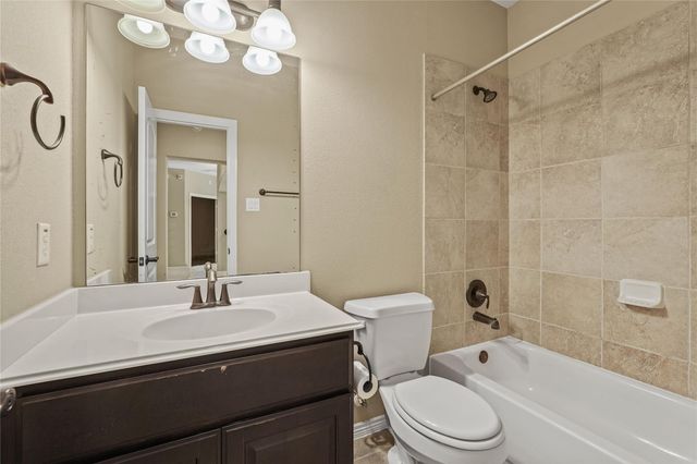 2515 Sentry Oak Way, Sugar Land, TX 77479