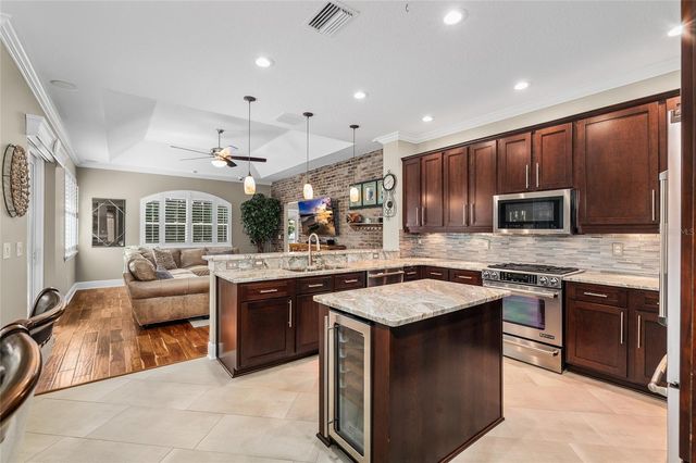 5950 JAEGERGLEN DRIVE, Lithia, FL 33547