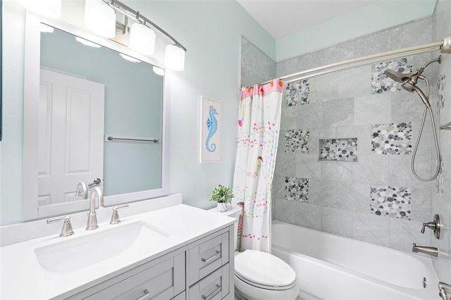 5950 JAEGERGLEN DRIVE, Lithia, FL 33547