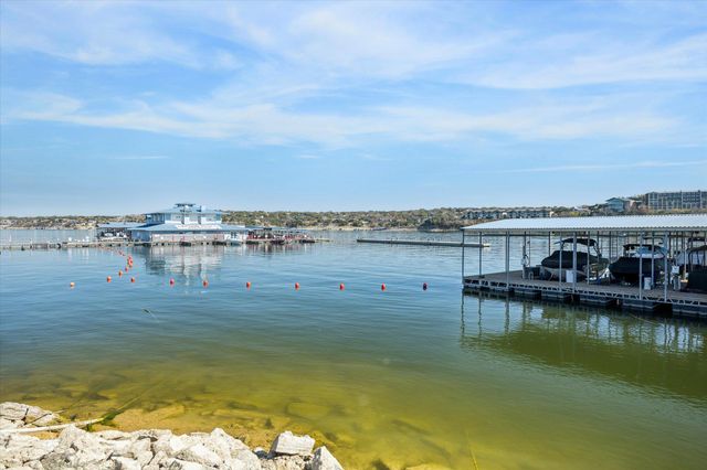 18812 Nicklaus DR, Point Venture, TX 78645