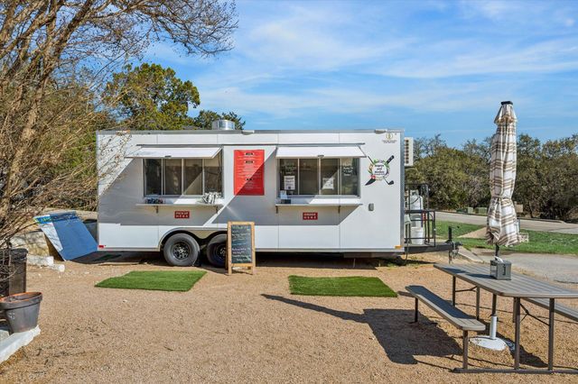 18812 Nicklaus DR, Point Venture, TX 78645