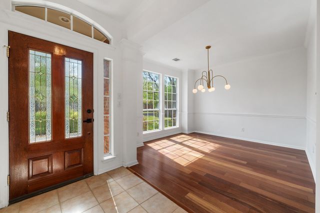 6312 Mesa Grande DR, Austin, TX 78749