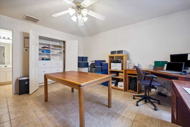 5213 Blossom Street A, Houston, TX 77007
