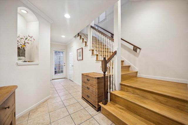 5213 Blossom Street A, Houston, TX 77007