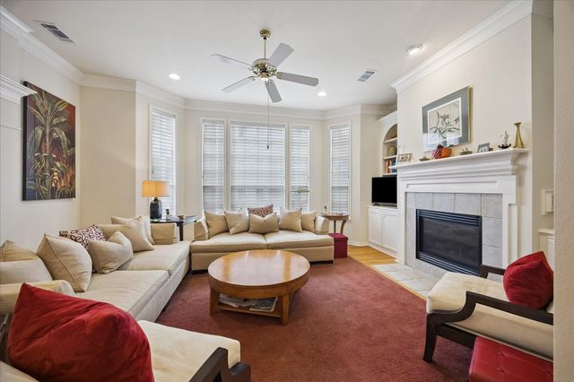 5213 Blossom Street A, Houston, TX 77007