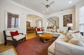 5213 Blossom Street A, Houston, TX 77007