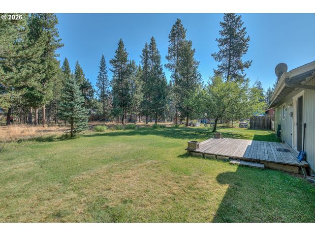 17284 KINGFISHER Dr, Bend, OR 97707