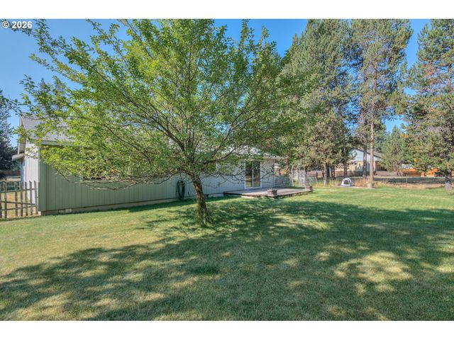 17284 KINGFISHER Dr, Bend, OR 97707
