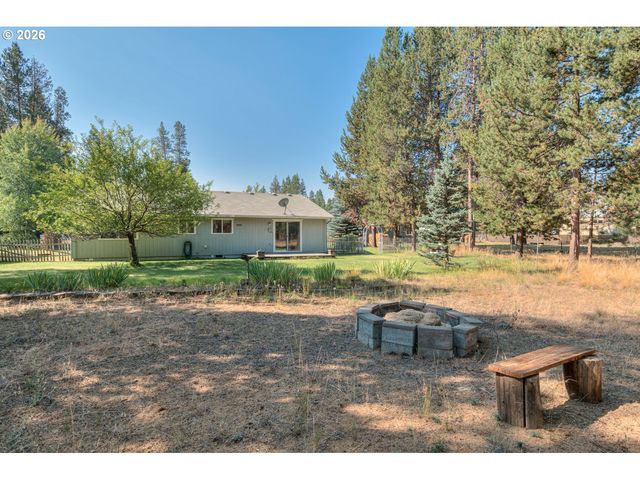 17284 KINGFISHER Dr, Bend, OR 97707