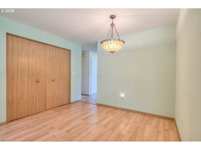 17284 KINGFISHER Dr, Bend, OR 97707