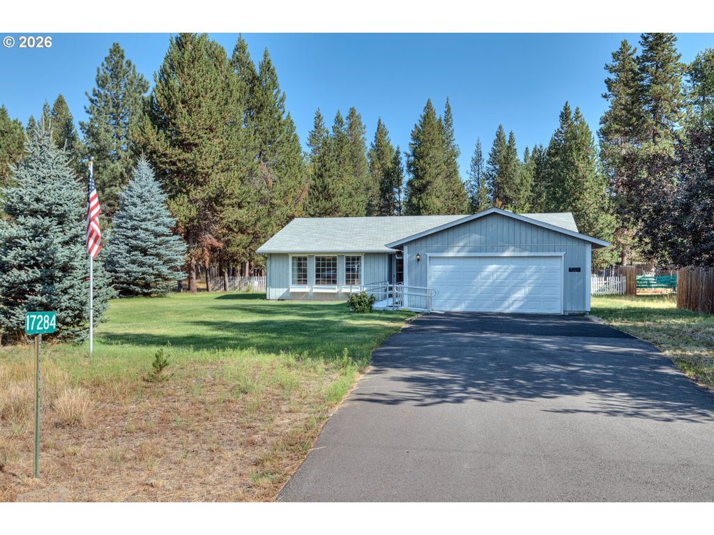 17284 KINGFISHER Dr, Bend, OR 97707