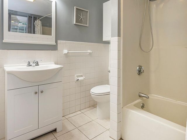14 Endmoor Rd, Westford, MA 01886