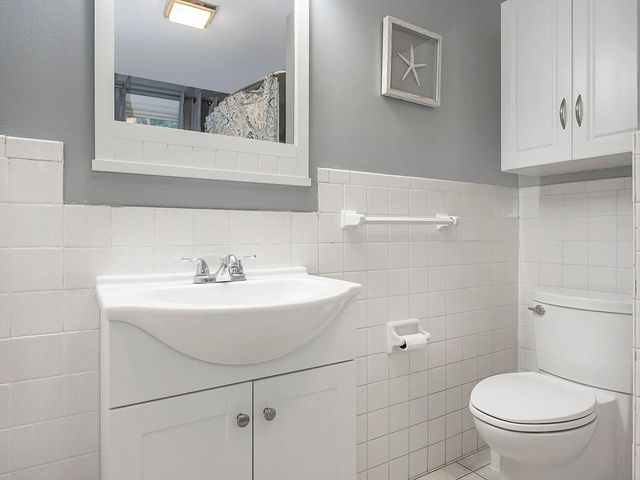 14 Endmoor Rd, Westford, MA 01886