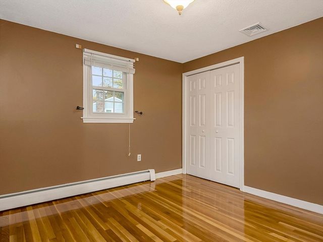 14 Endmoor Rd, Westford, MA 01886
