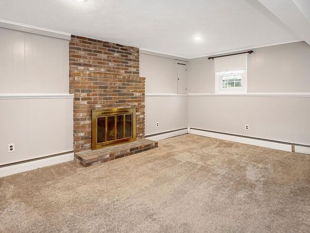 14 Endmoor Rd, Westford, MA 01886