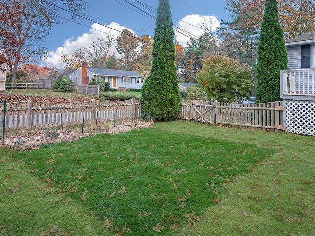 14 Endmoor Rd, Westford, MA 01886
