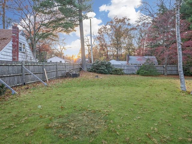 14 Endmoor Rd, Westford, MA 01886