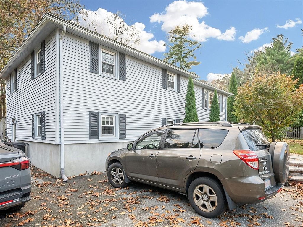 14 Endmoor Rd, Westford, MA 01886