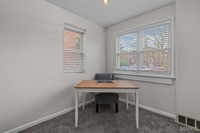 4967 Parker Avenue, St Louis, MO 63139